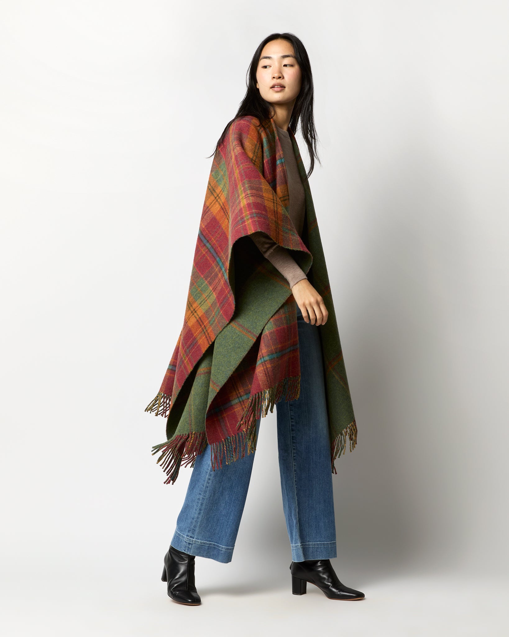 Reversible Lambswool Cape in Red Tweed/Green Windowpane