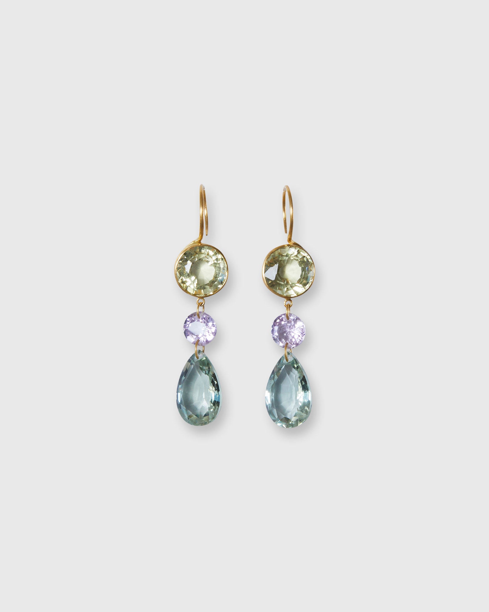 Elizabeth T. Earrings in Multicolored Pastel