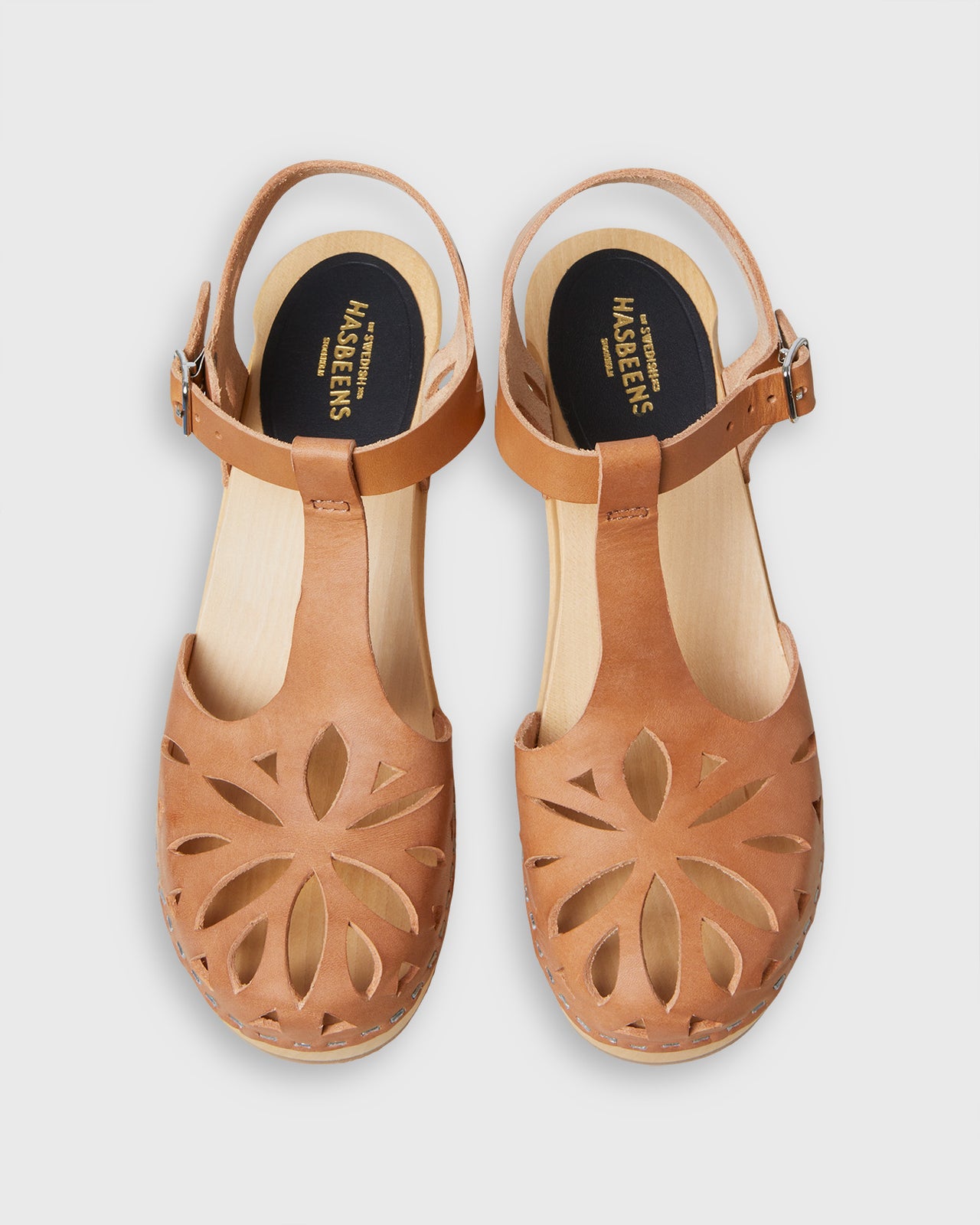 Lacy Clog Sandal in Nature