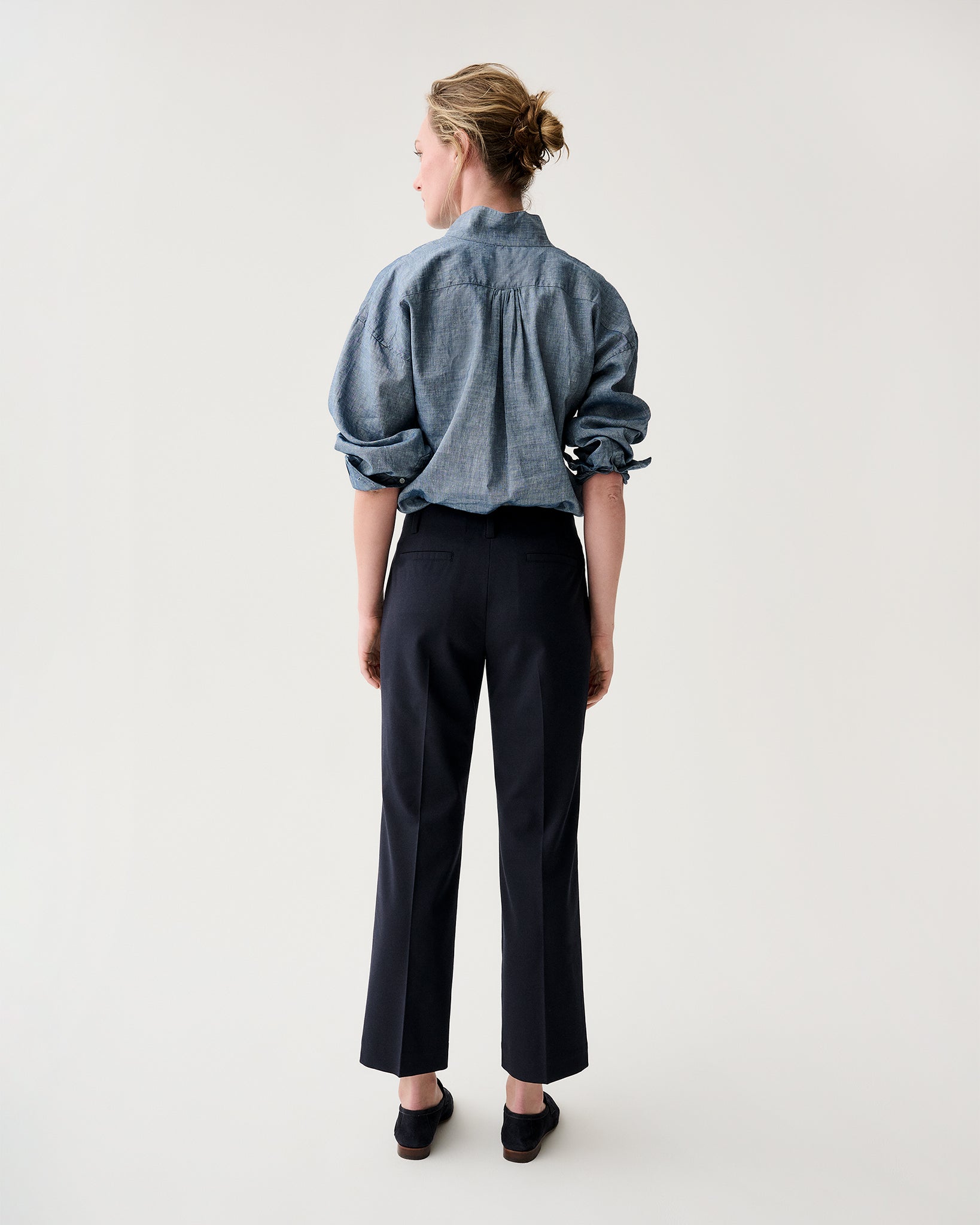 Frankie Cropped Pant in Navy Bi-Stretch Tropical Wool | Shop Ann