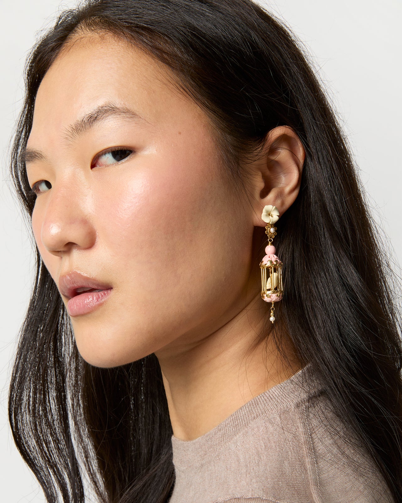 Aviary Classic Mini Earrings in Pink/White