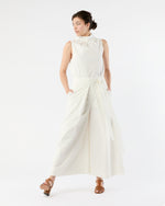 Load image into Gallery viewer, Clair Top in White Stretch Poplin

