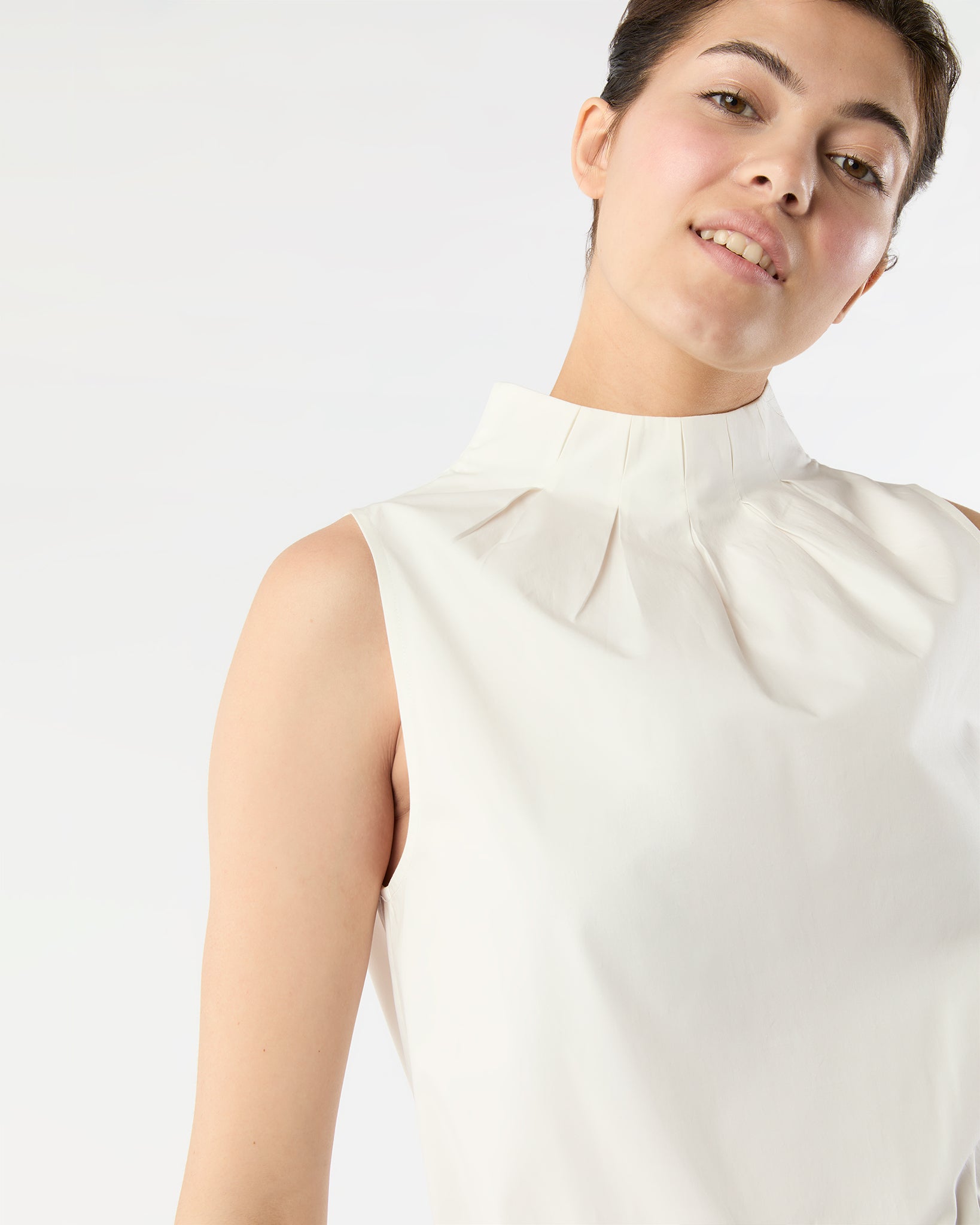Clair Top in White Stretch Poplin