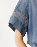 Load image into Gallery viewer, Estee Top in Indigo Cotolino Chambray
