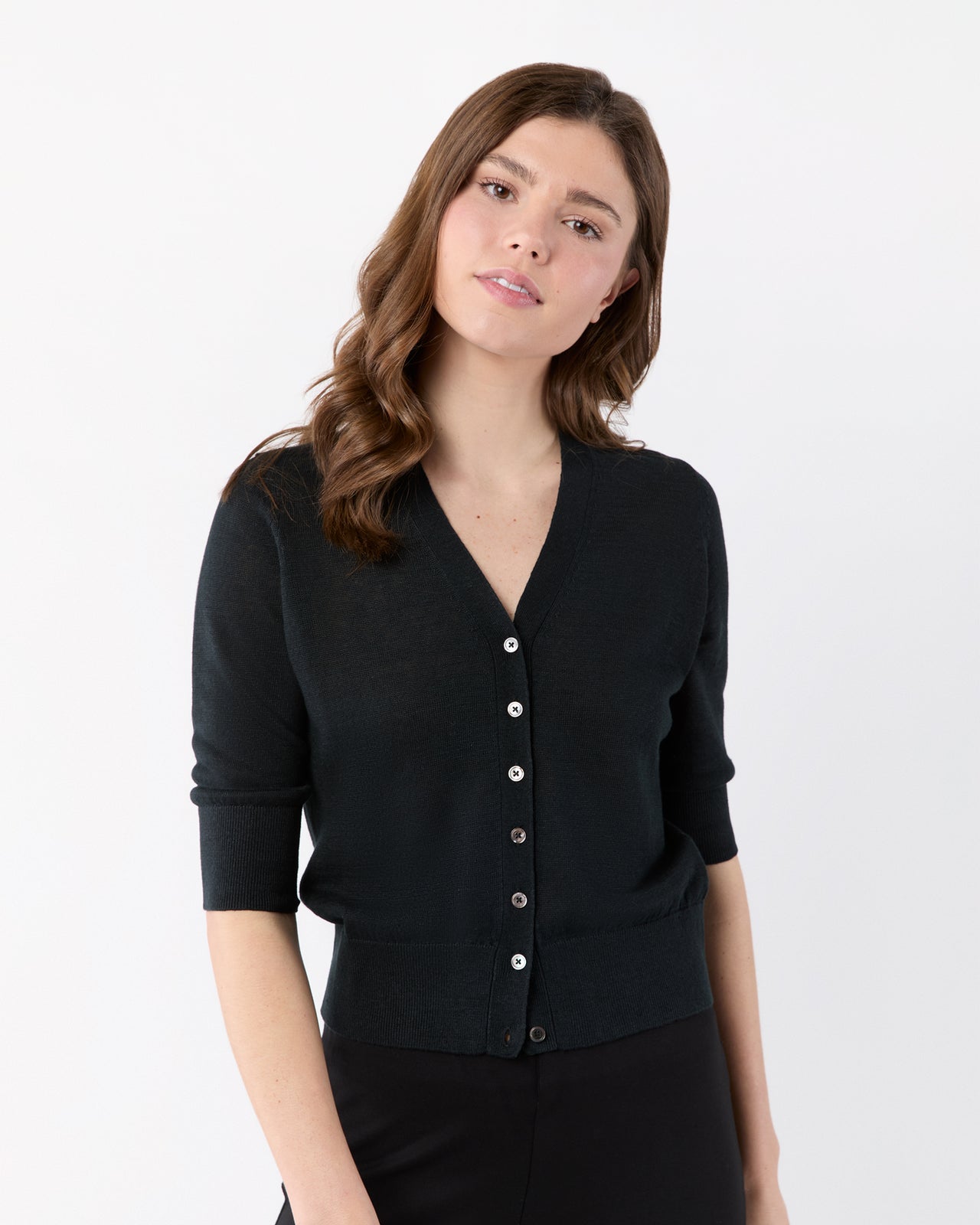 Short-Sleeved Rosie V-Neck Cardigan in Black Linen