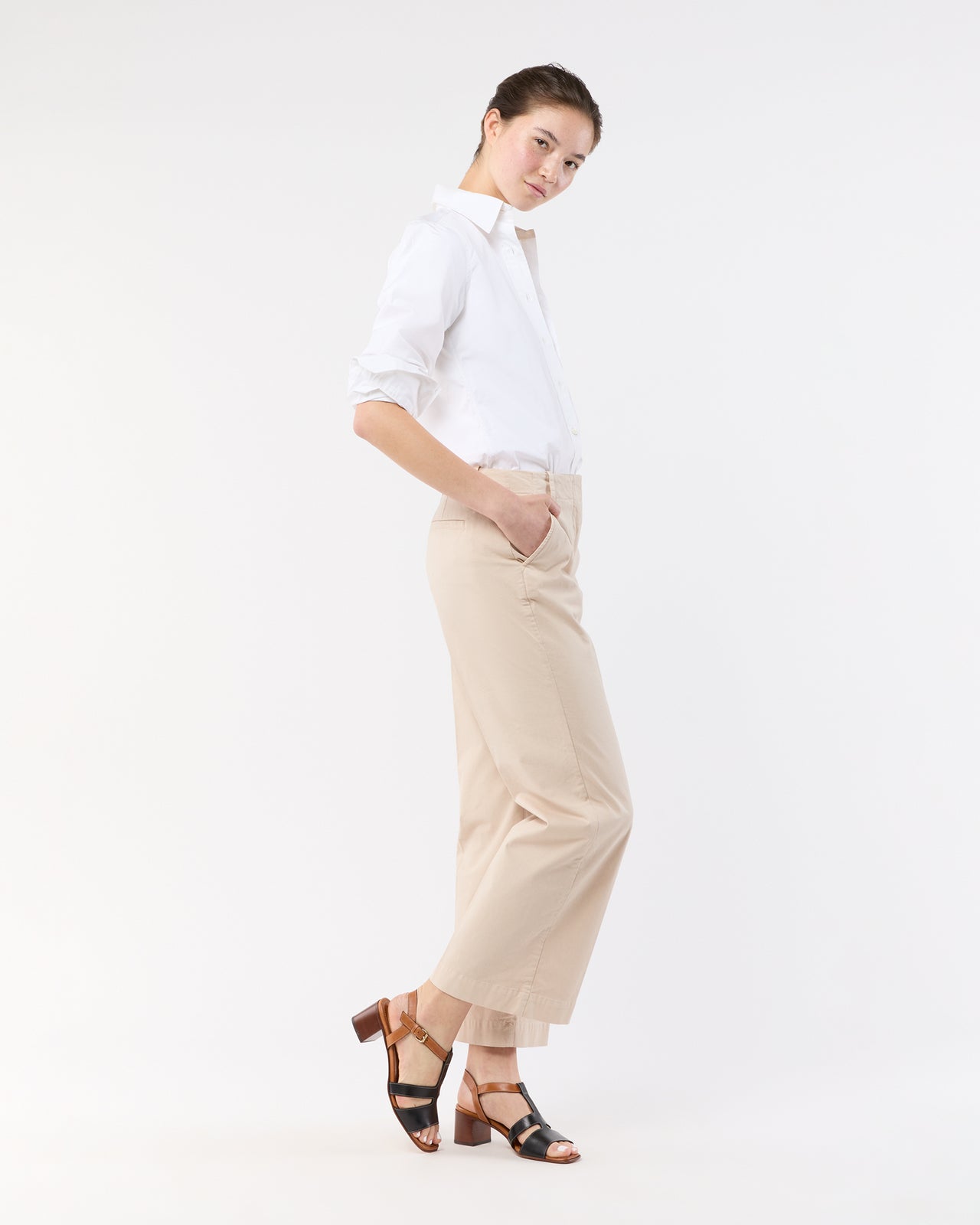 Frankie Cropped Pant in Sand Stretch Twill