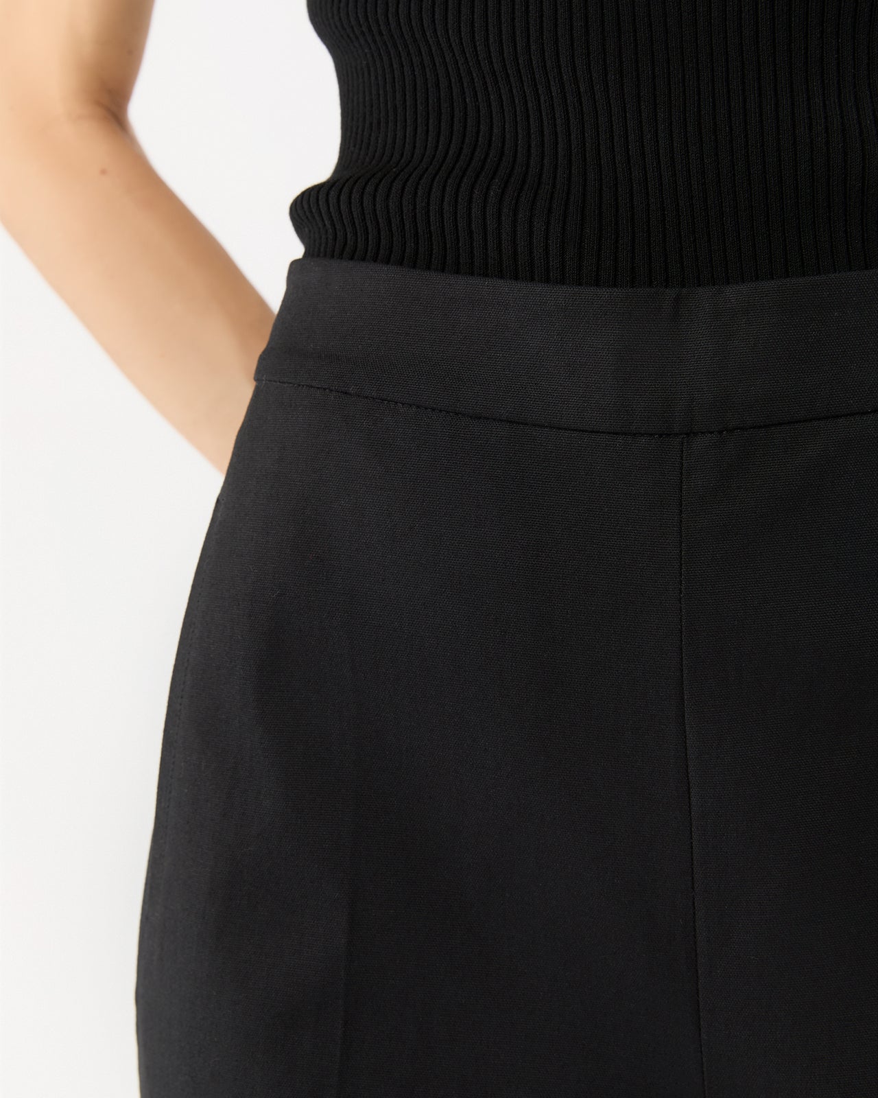 Hutton Pant in Black Stretch Canvas