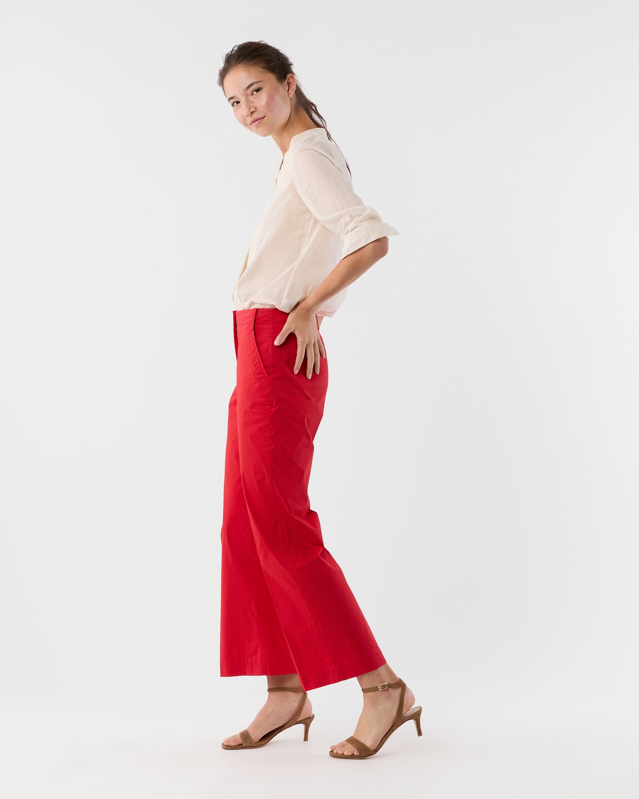Frankie Cropped Pant in Red Paperweight Stretch Poplin