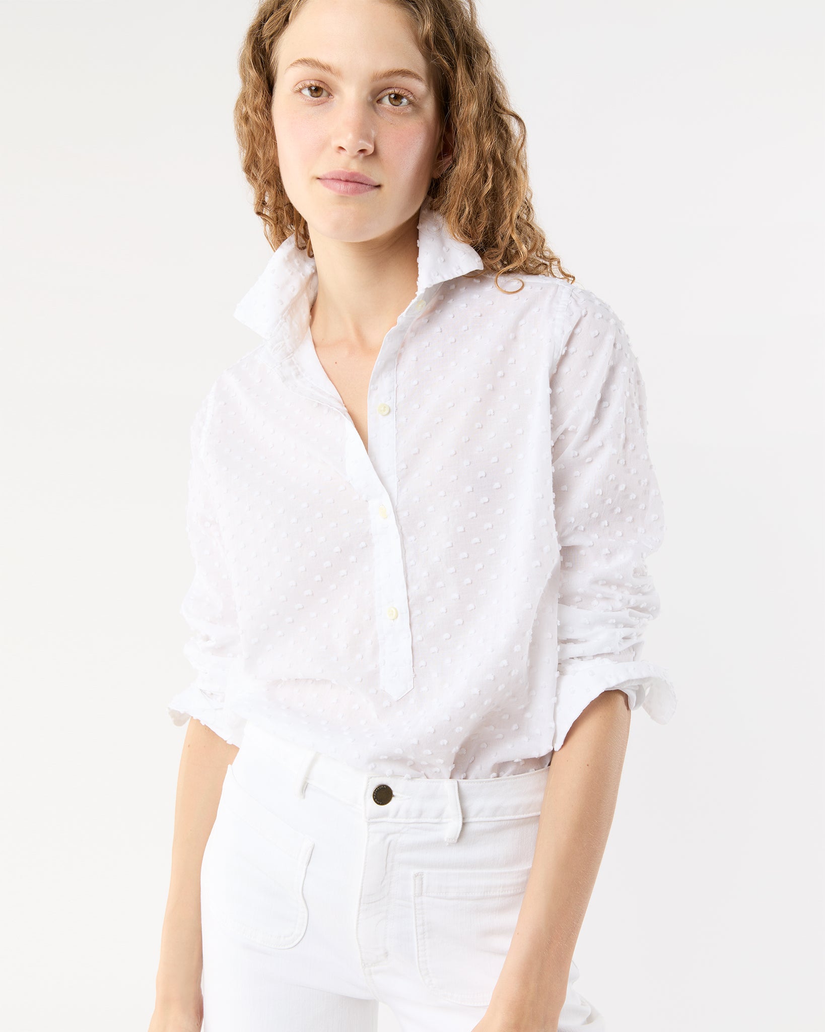 Tomboy Popover Shirt in White Swiss Dot