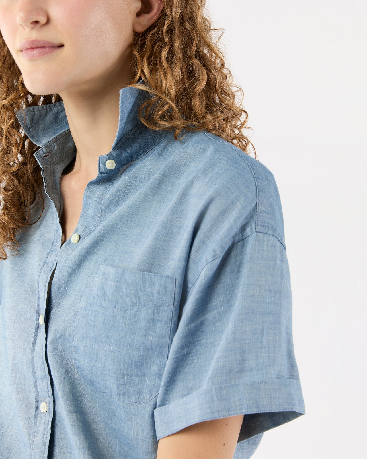 Agnes Shirt in Extra Light Washed Cotolino Chambray