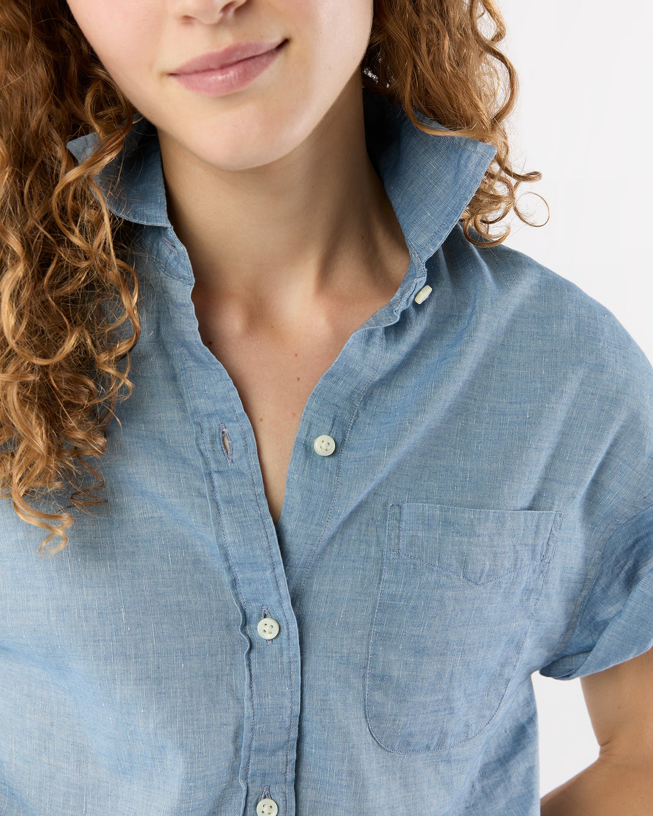 Agnes Shirt in Extra Light Washed Cotolino Chambray