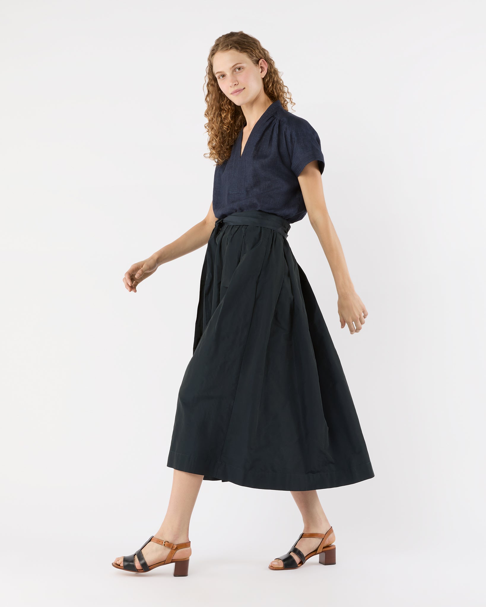 Libby Top in Navy Sahara Delave Linen