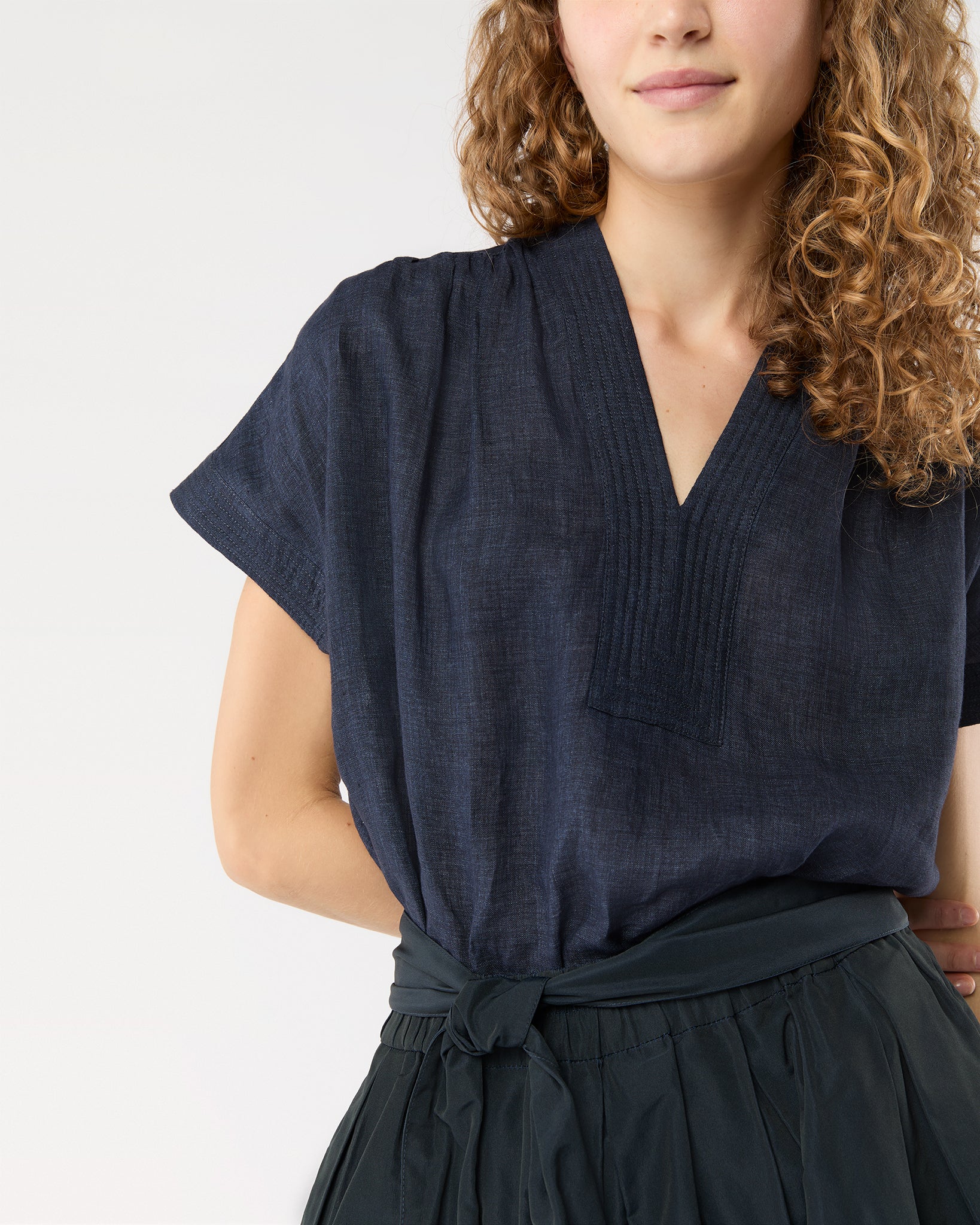 Libby Top in Navy Sahara Delave Linen