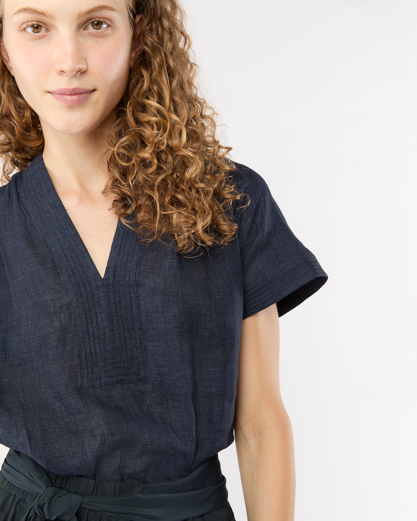 Libby Top in Navy Sahara Delave Linen