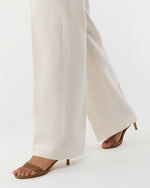 Load image into Gallery viewer, Hutton Pant in White Linen
