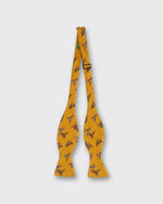 Load image into Gallery viewer, Silk Bow Tie in Golden Duck
