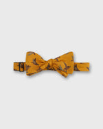 Load image into Gallery viewer, Silk Bow Tie in Golden Duck
