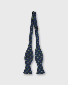 Silk Bow Tie in Navy Wreath