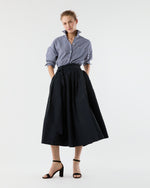 Load image into Gallery viewer, Weekender Shirt in Navy Gingham Cotolino
