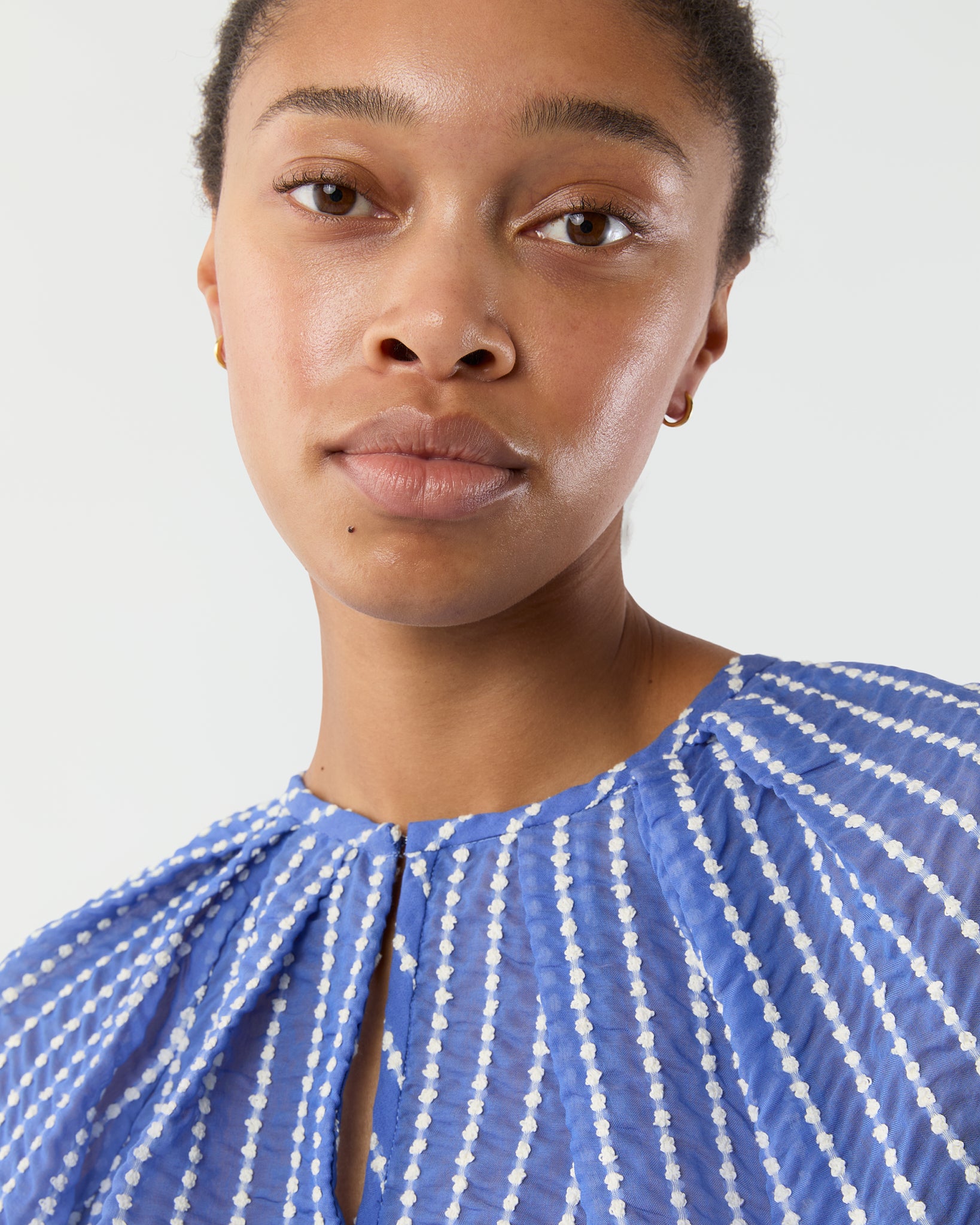 Victoria Blouse in Blue/White Knotted Striped Jacquard