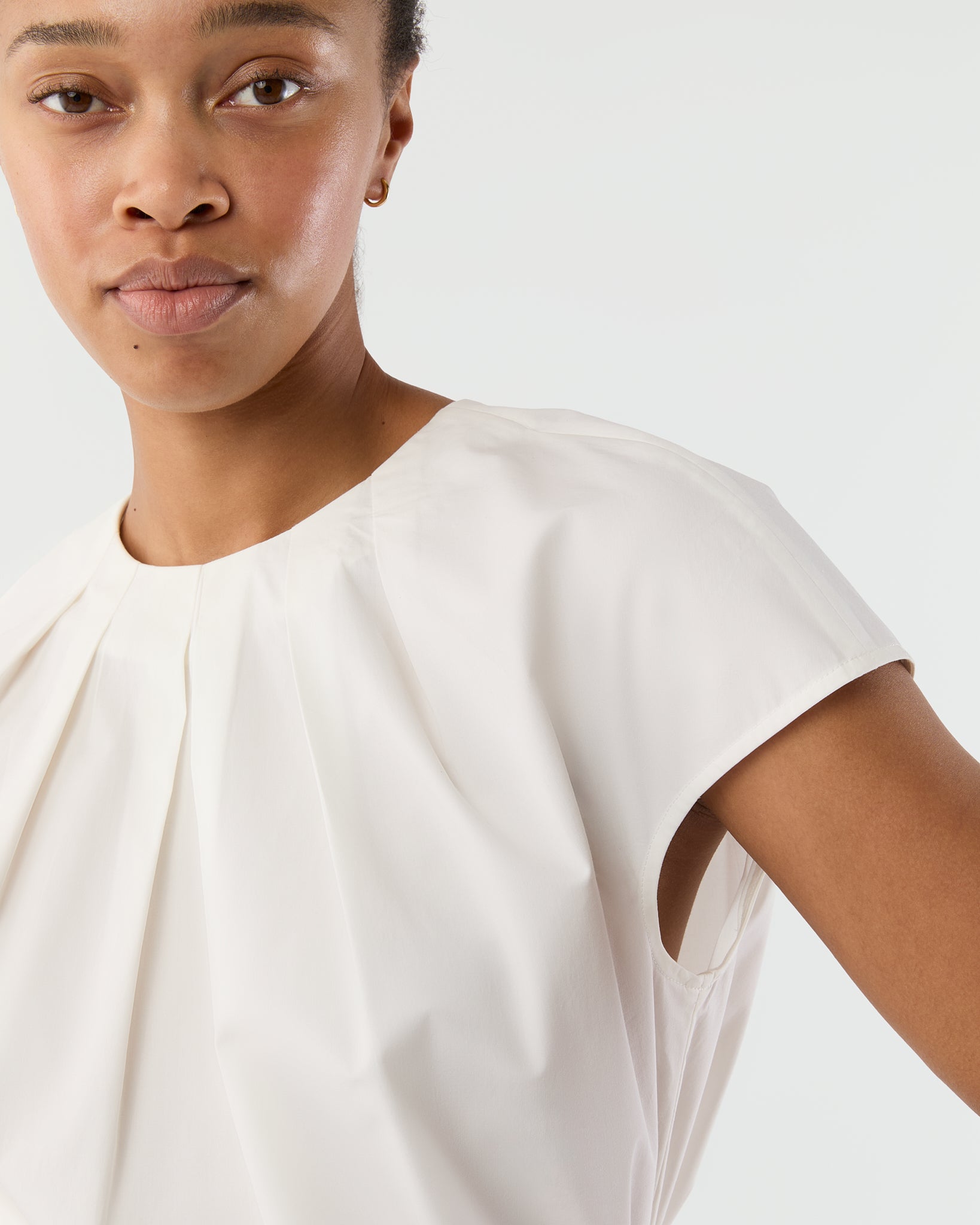 Celia Top in White Paperweight Stretch Poplin