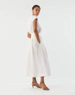 Load image into Gallery viewer, Carla Skirt in White Paperweight Stretch Poplin
