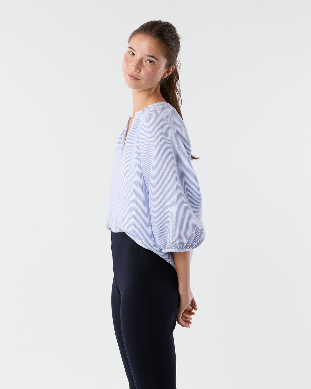 Victoria Blouse in Sky/White Small Bengal Stripe Linen