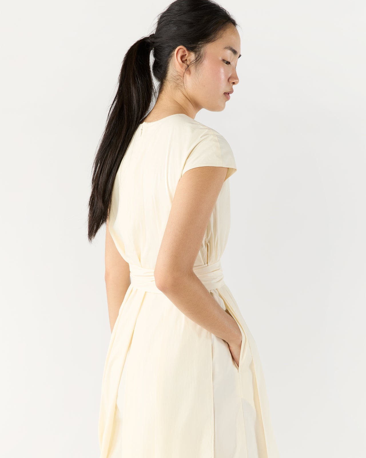 Scarlett Dress in Natural Paperweight Stretch Poplin