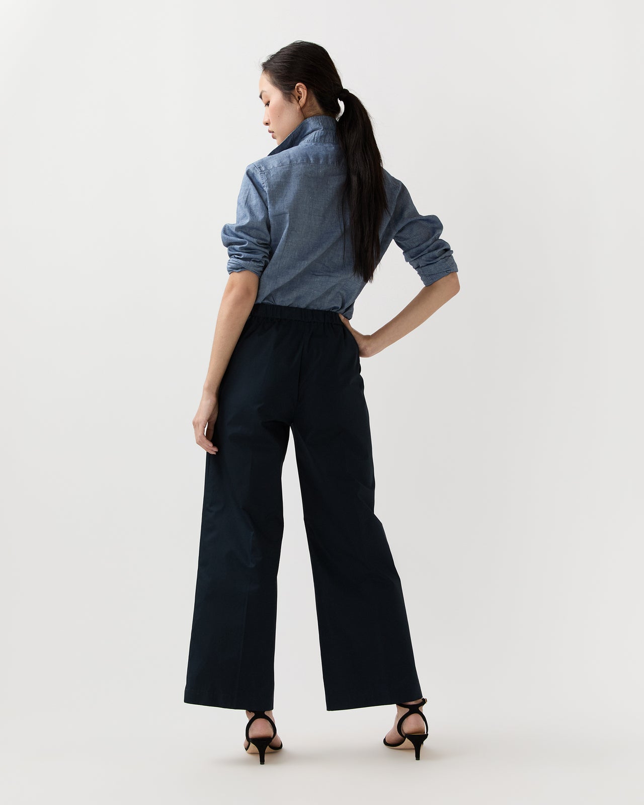 Pull-On Pant in Navy