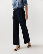 Load image into Gallery viewer, Pull-On Pant in Navy
