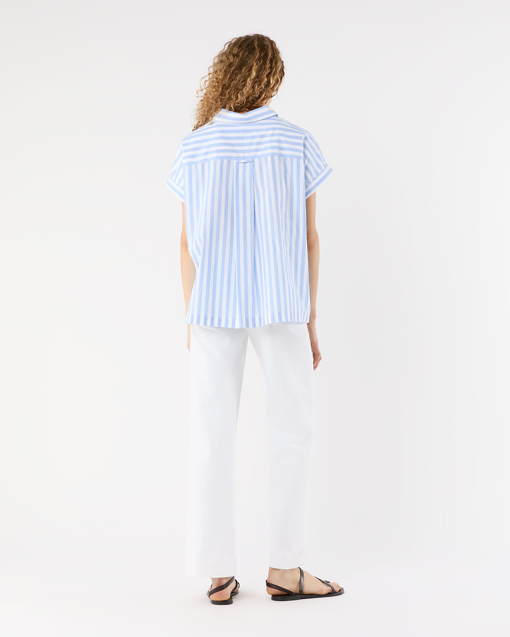 Popover Short-Sleeved Shirt in Light Blue Stripe