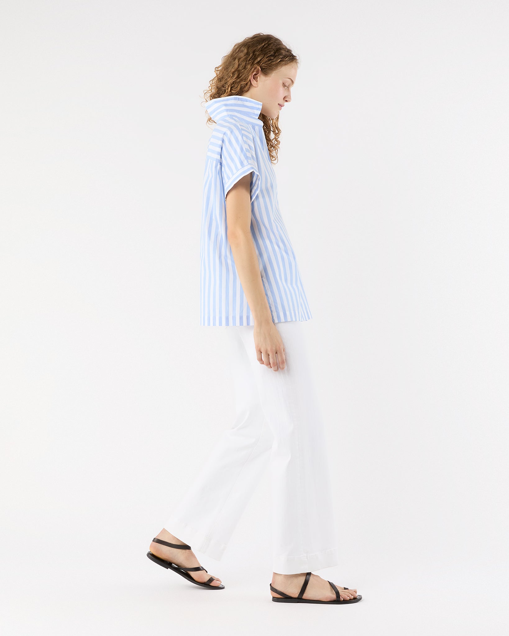 Popover Short-Sleeved Shirt in Light Blue Stripe