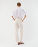 Load image into Gallery viewer, The Quartet Breaker Flood Jean in Cream Puffs
