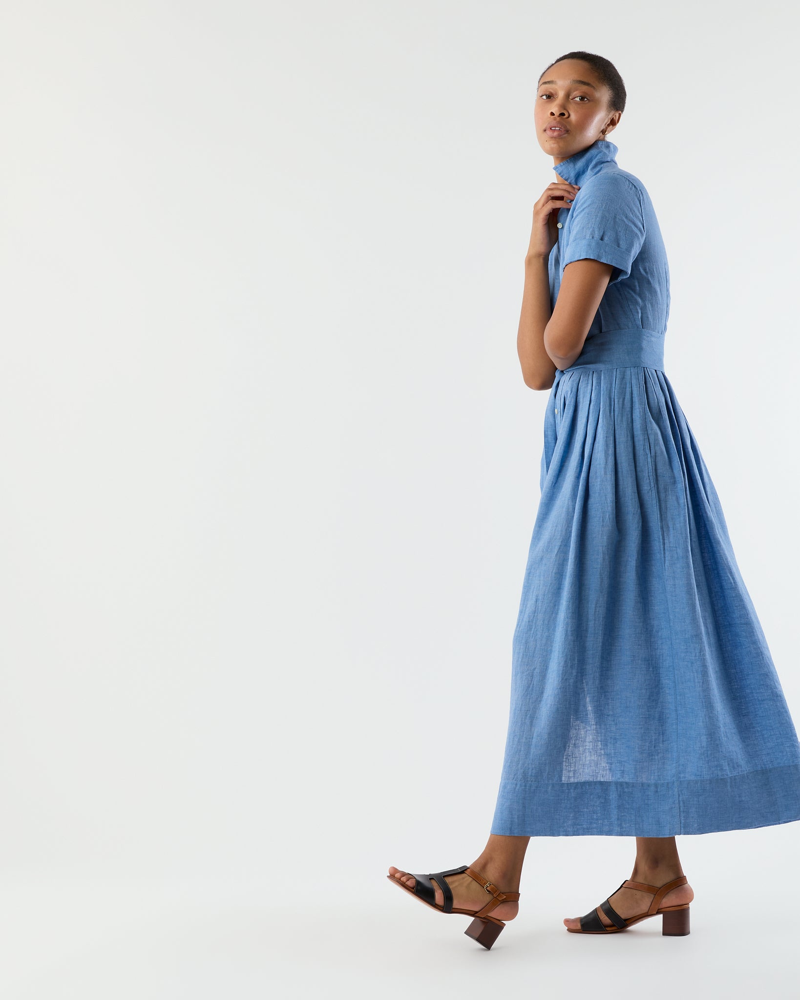 Short-Sleeved Classic Shirtwaist Maxi Dress in Atlantic Blue Sahara Linen