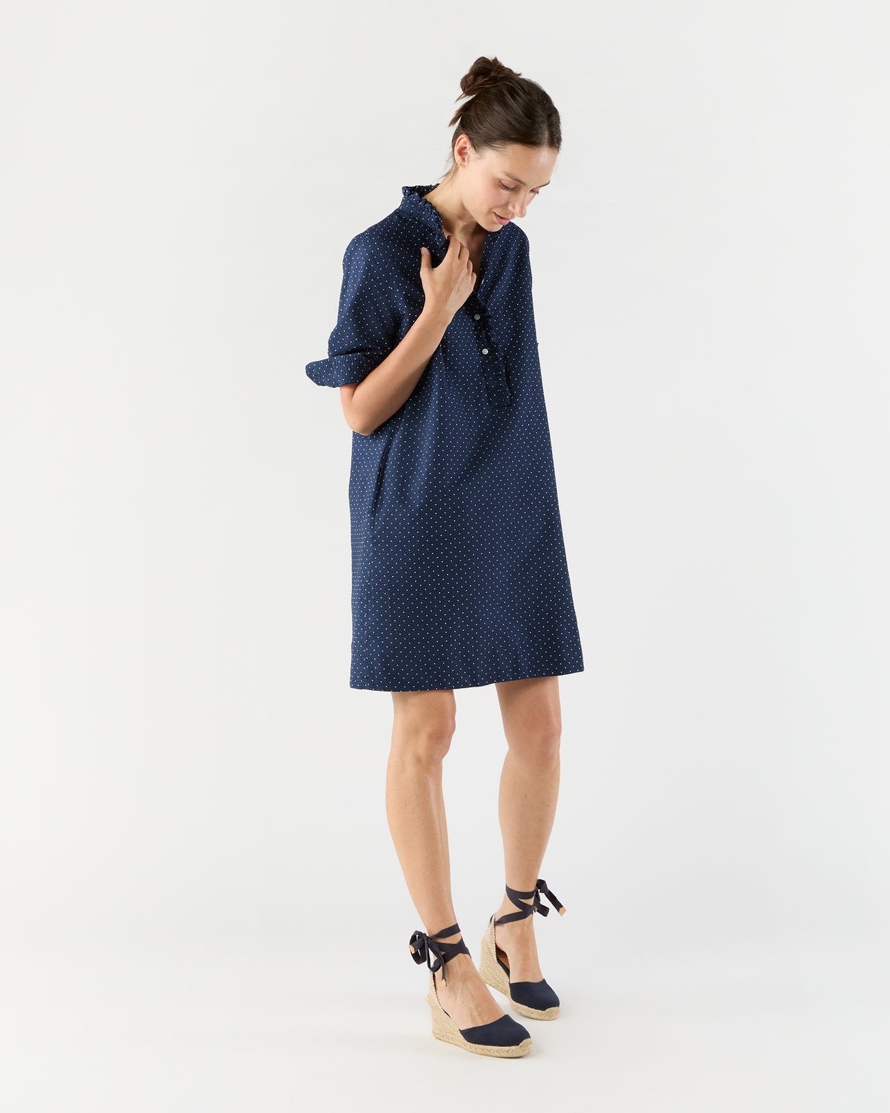 Elbow-Sleeve Frill Dress in Navy Polka Dot Seersucker