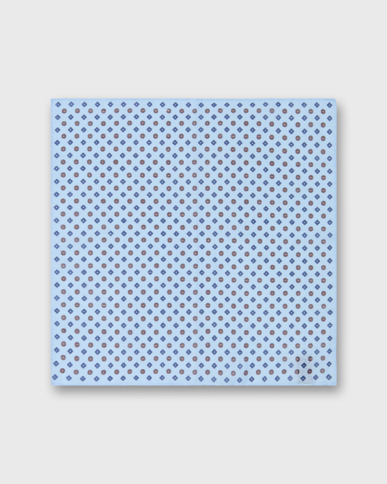 Hand-Rolled Cotolino Print Pocket Square in Mist/Navy/Smoke Flower