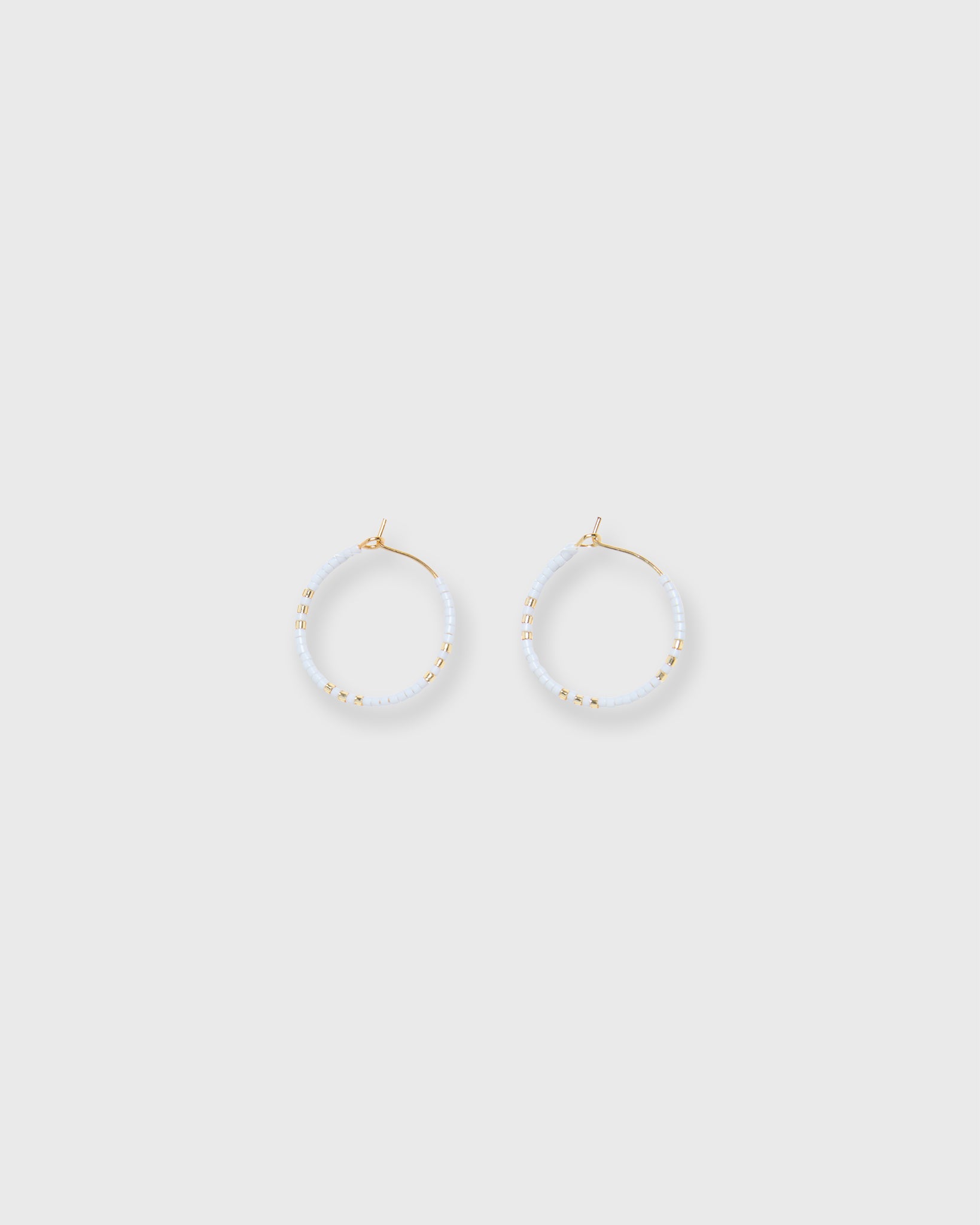 Zoe Hoop Earrings in Snow