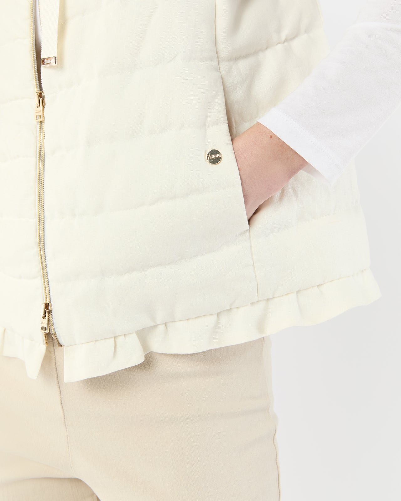 Linen Quilted Vest in White