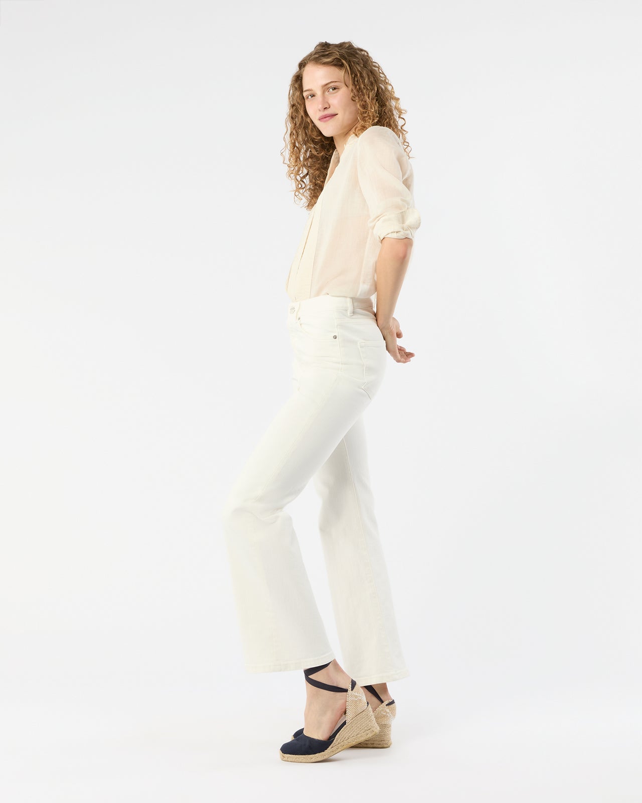 Pyramid Jeans in Natural White