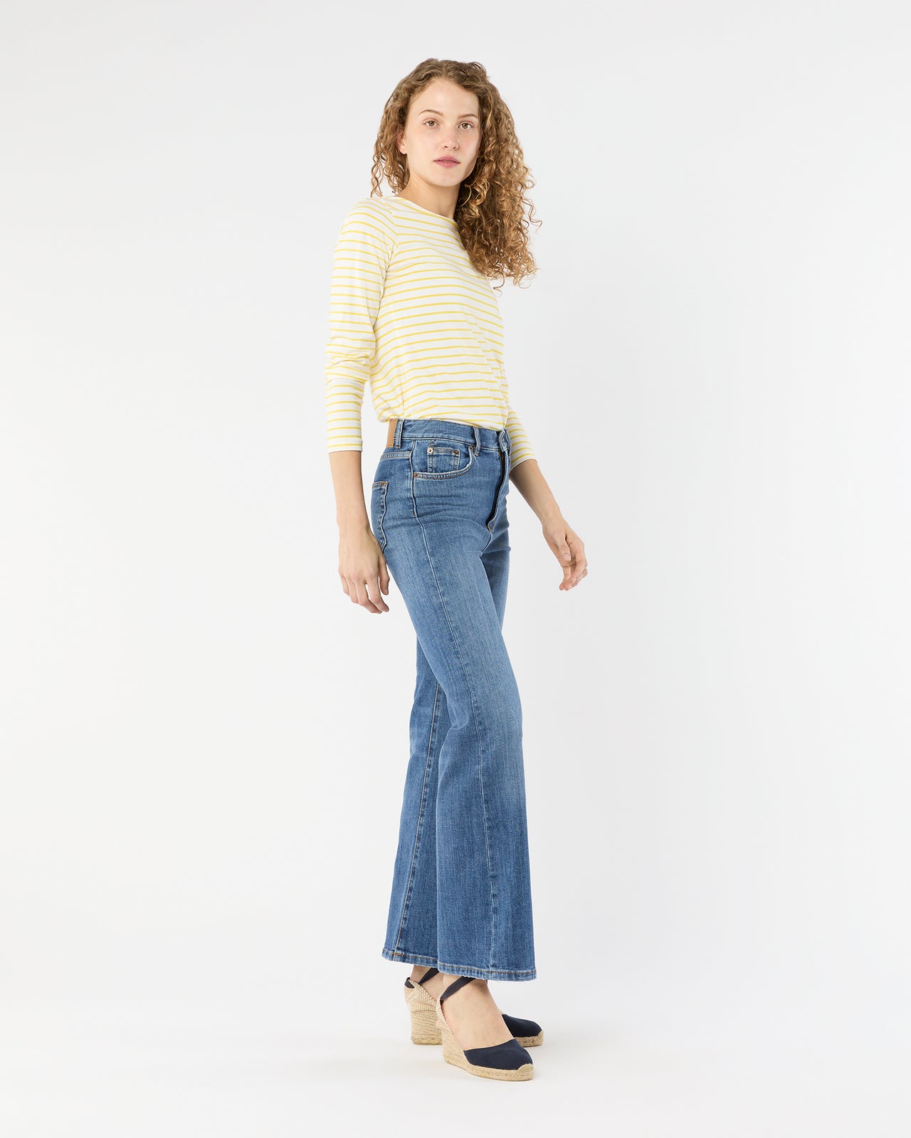 Pyramid Jeans in Brisk Mid Vintage