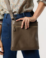 Load image into Gallery viewer, Crossbody Pouch in Dark Taupe Leather
