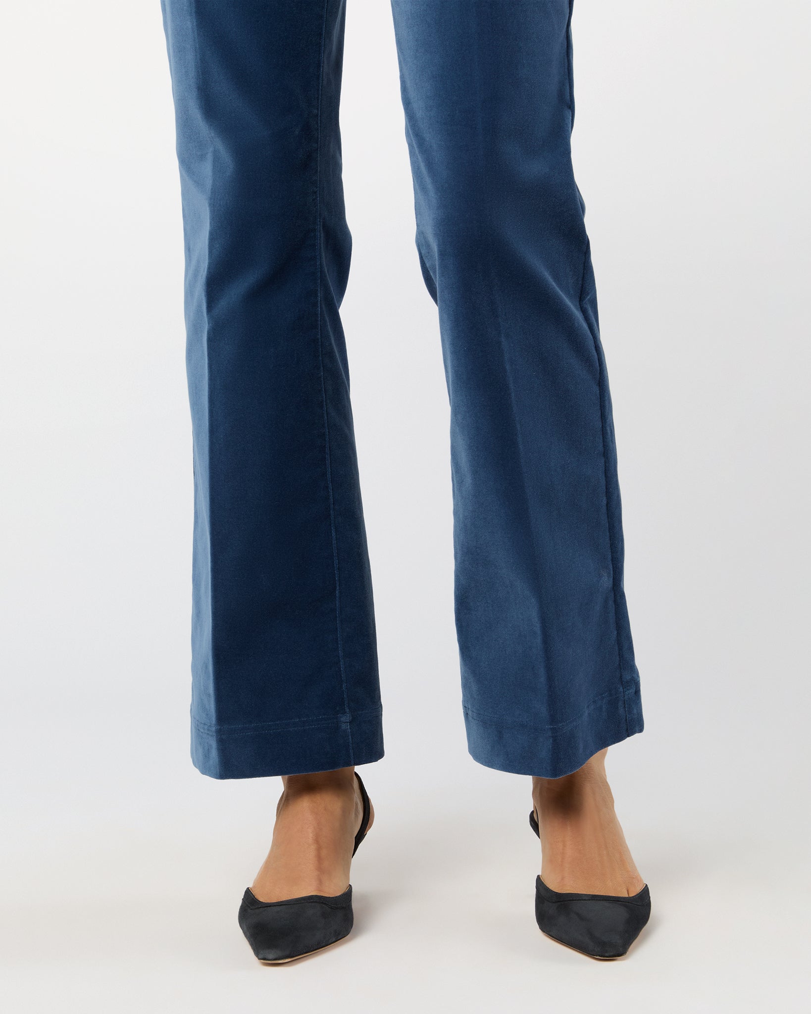 Kendall Flare 5-Pocket Jean in Dutch Blue Stretch Velveteen