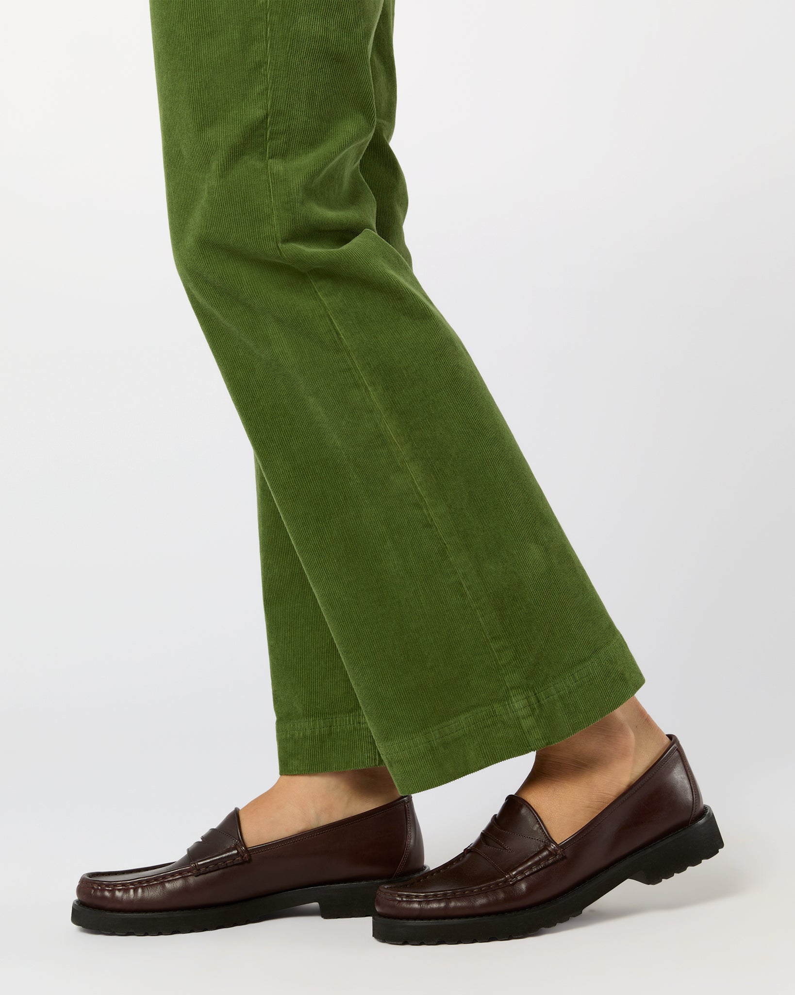 Kendall Flare 5-Pocket Jean in Avocado Stretch Cord