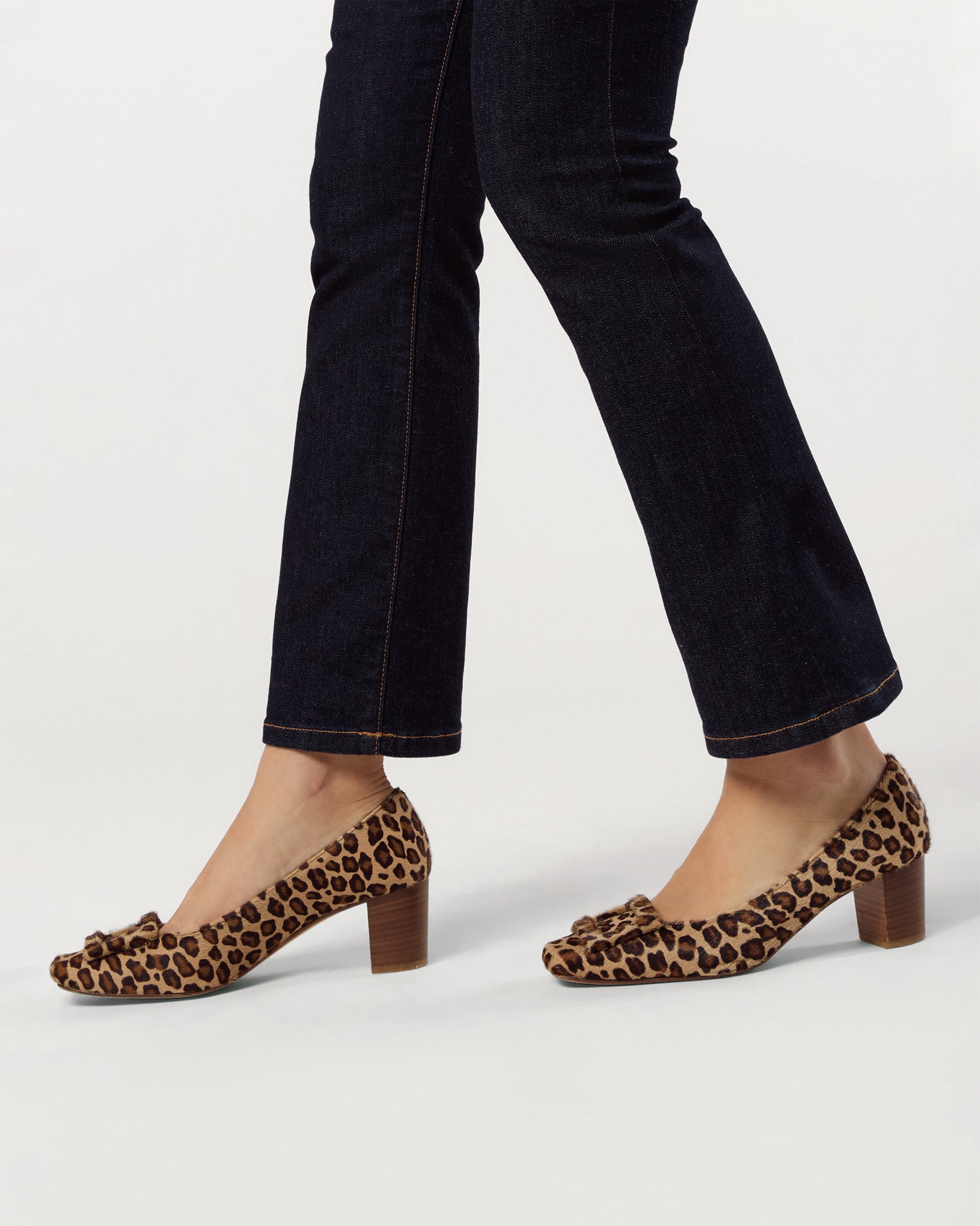 Flare Cropped 5-Pocket Jean in Indigo Stretch Denim