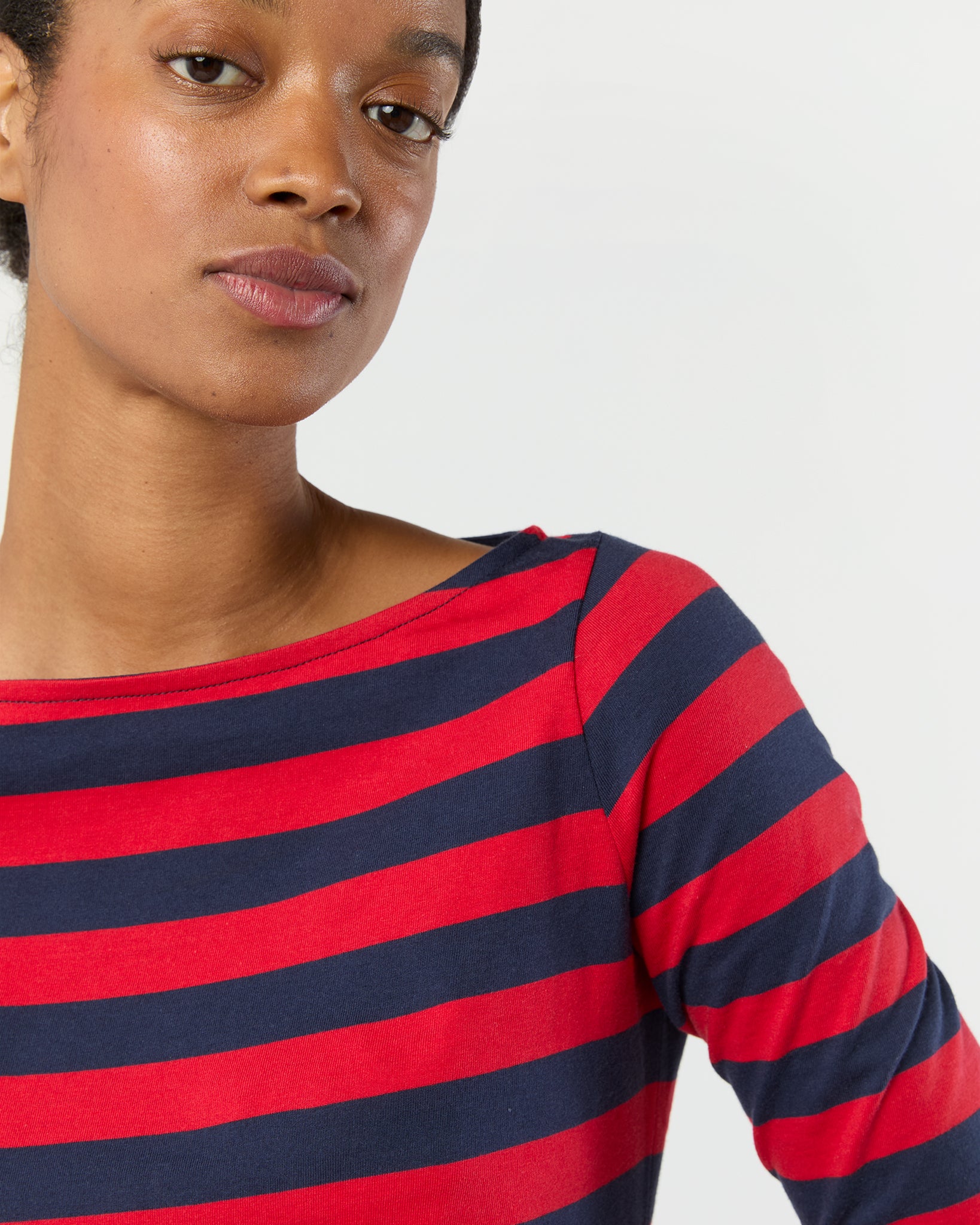 Long-Sleeved Boatneck Tee in Red/Navy Stripe Pima Cotton