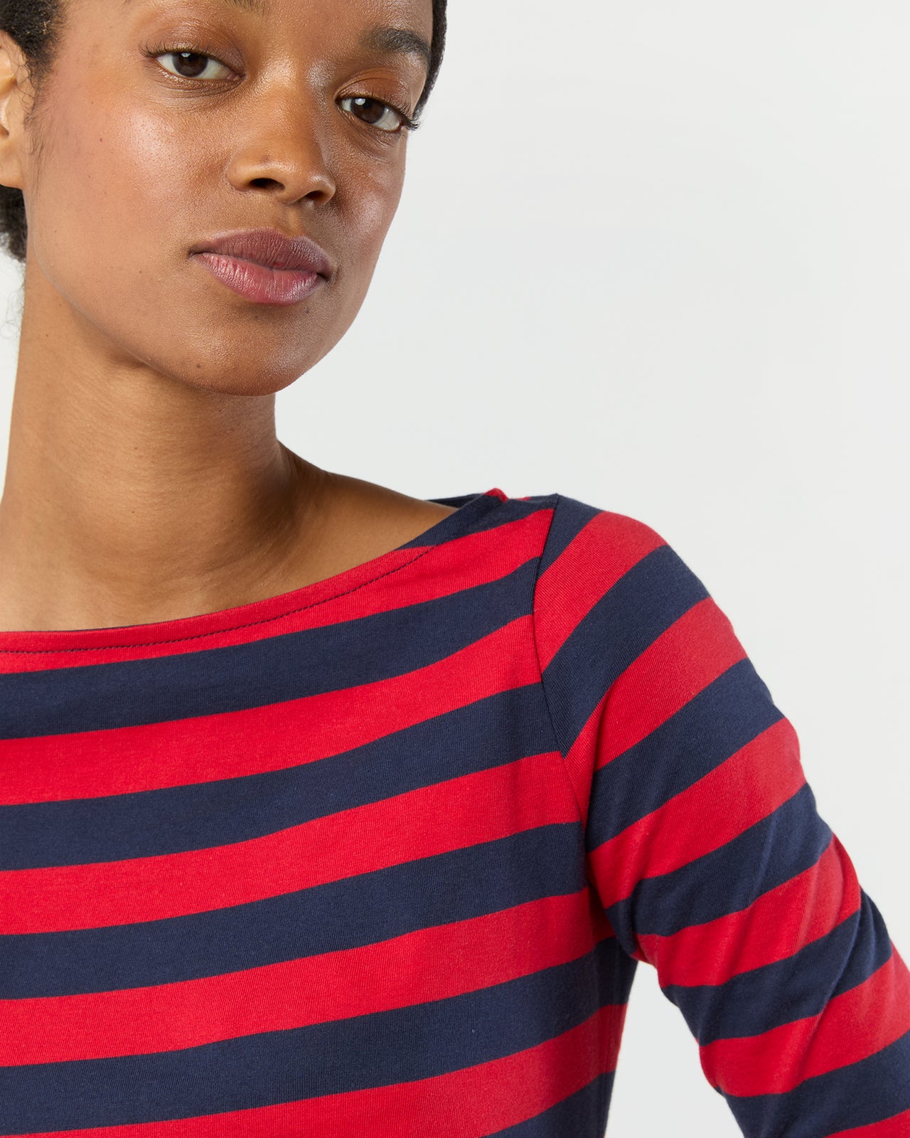 Long-Sleeved Boatneck Tee in Red/Navy Stripe Pima Cotton