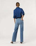 Load image into Gallery viewer, Coco Patch Pocket Jean in 7-Year Indigo Stretch Denim
