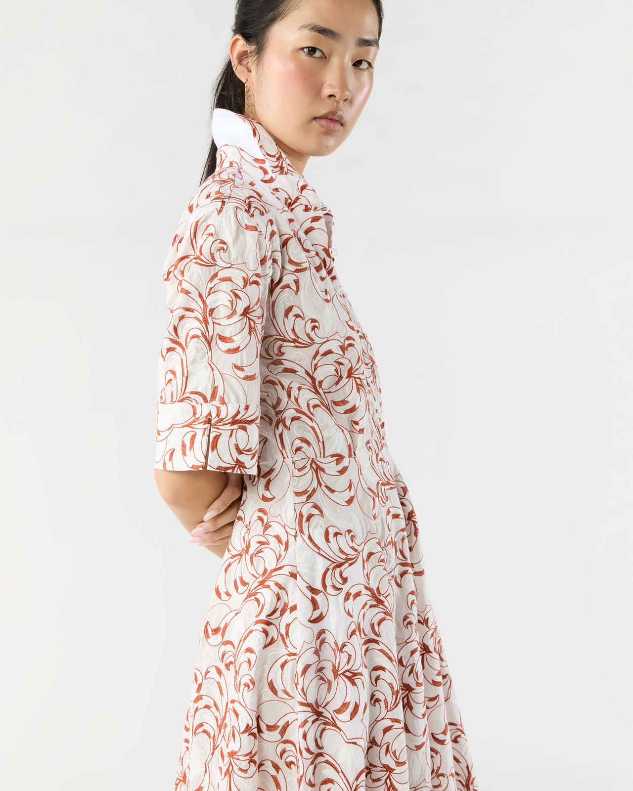 San Pietro Dress in White Fern Embroidered Cotton