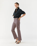 Load image into Gallery viewer, The Cropped Flare Jean in Pesciolini
