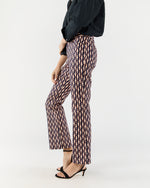 Load image into Gallery viewer, The Cropped Flare Jean in Pesciolini
